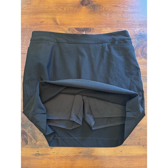 Chicos Brigitte WOMENS Zenergy GOLF by CHICO'S BLACK PULL ON SKORT Sz 2.5 US 14 - Picture 2 of 15